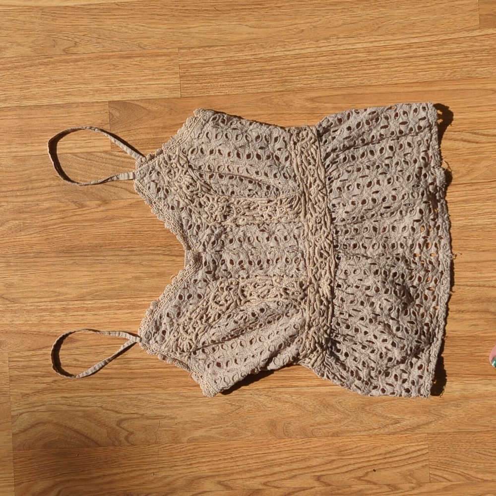 Adorable Crochet Top‎ Size Medium